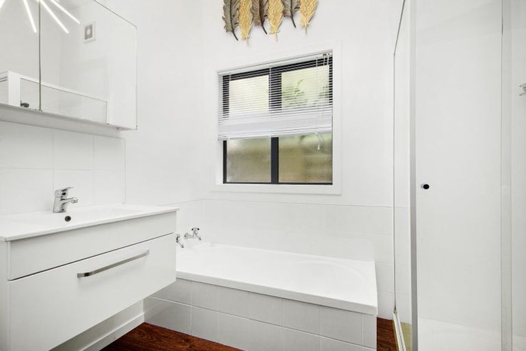 Photo of property in 8 Nepal Place, Khandallah, Wellington, 6035