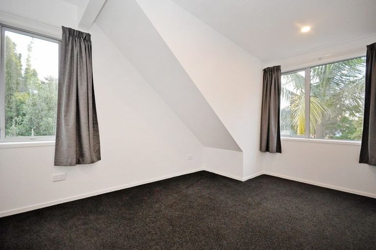 Photo of property in 46a Elliston Crescent, Stanmore Bay, Whangaparaoa, 0932