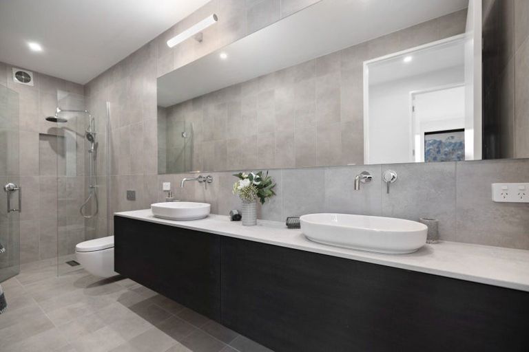 Photo of property in 5 Lancewood Lane, Queenstown, 9300