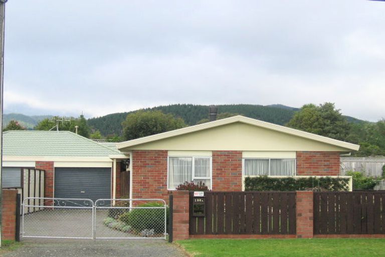 Photo of property in 128a Arawhata Road, Paraparaumu, 5032