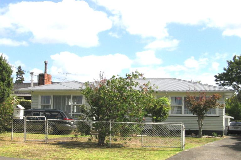 Photo of property in 15 Dakota Avenue, Beach Haven, Auckland, 0626