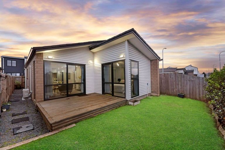 Photo of property in 56 Cosgrave Road, Papakura, 2110