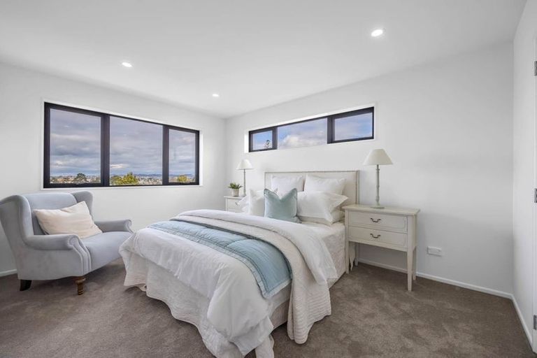 Photo of property in 3/43a Waimumu Road, Massey, Auckland, 0614