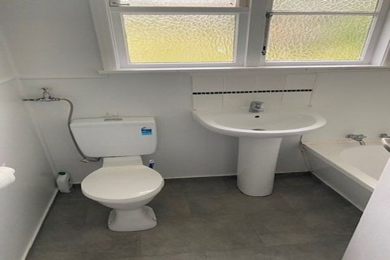 Photo of property in 56 Dimock Street, Titahi Bay, Porirua, 5022