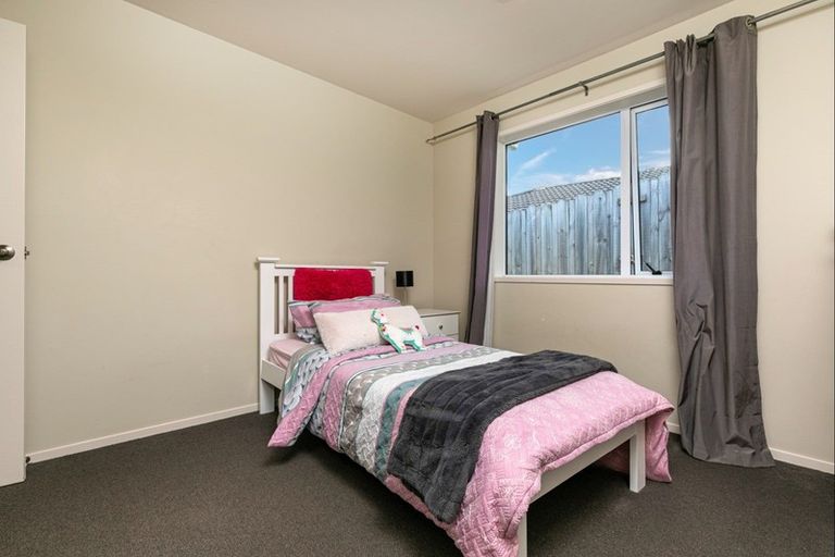 Photo of property in 39 Northbrook Close, Greenhithe, Auckland, 0632