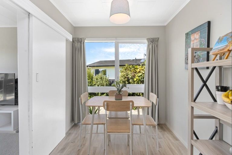 Photo of property in 7 Skerrett Crescent, Tamatea, Napier, 4112