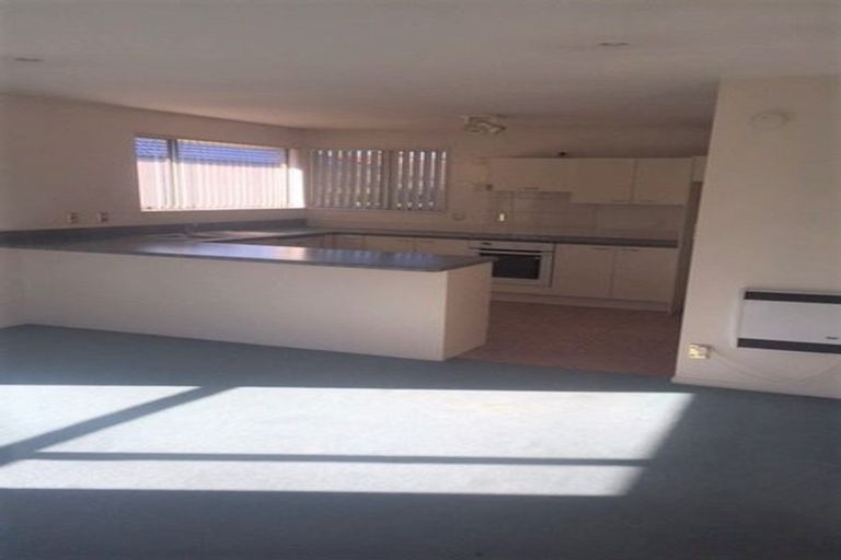 Photo of property in 14 Iroquois Place, Wigram, Christchurch, 8042