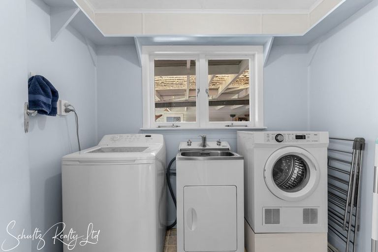 Photo of property in 69 Marohemo Road, Maungaturoto, 0583