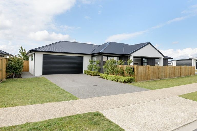 Photo of property in 2 Te Ataiti Lane, Pyes Pa, Tauranga, 3112