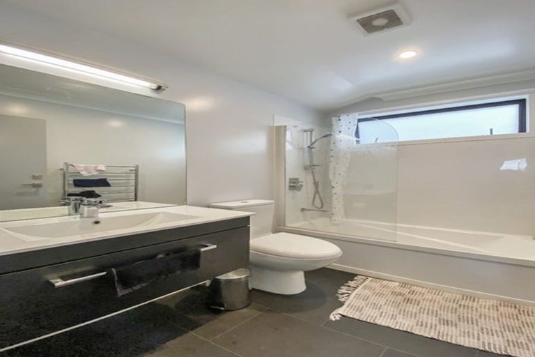 Photo of property in 3b Trilids Lane, Churton Park, Wellington, 6037