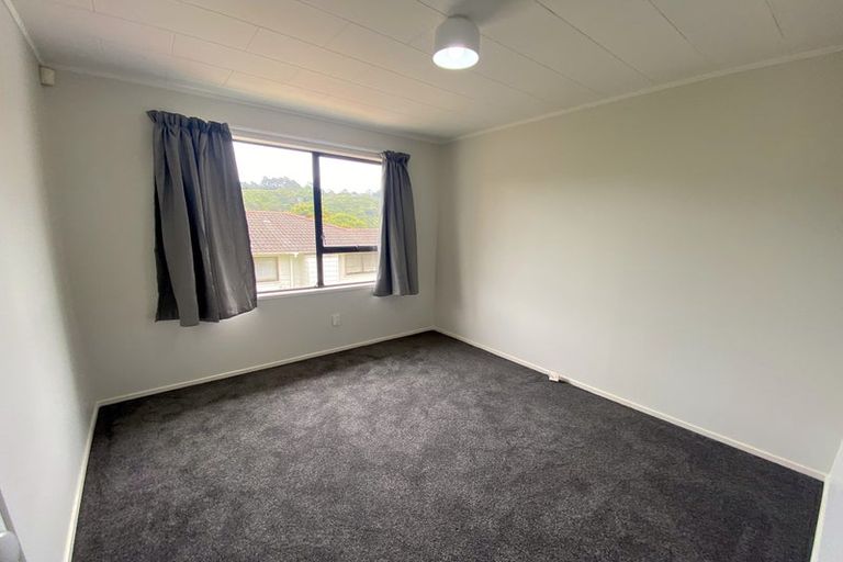 Photo of property in 30 Glastron Place, Bayview, Auckland, 0629