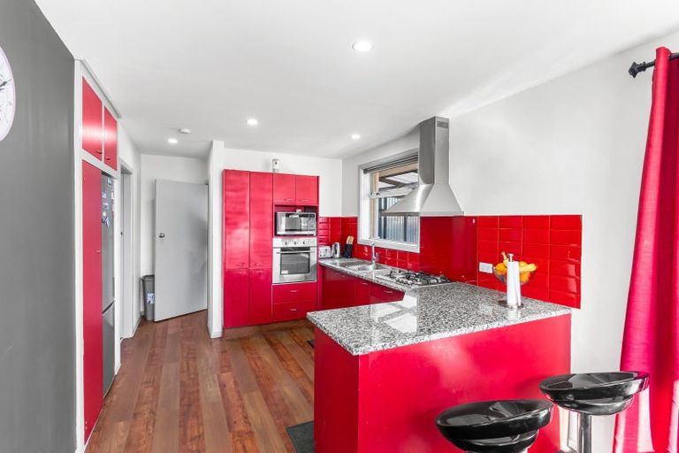 Photo of property in 13 Fairmont Place, Hornby, Christchurch, 8042