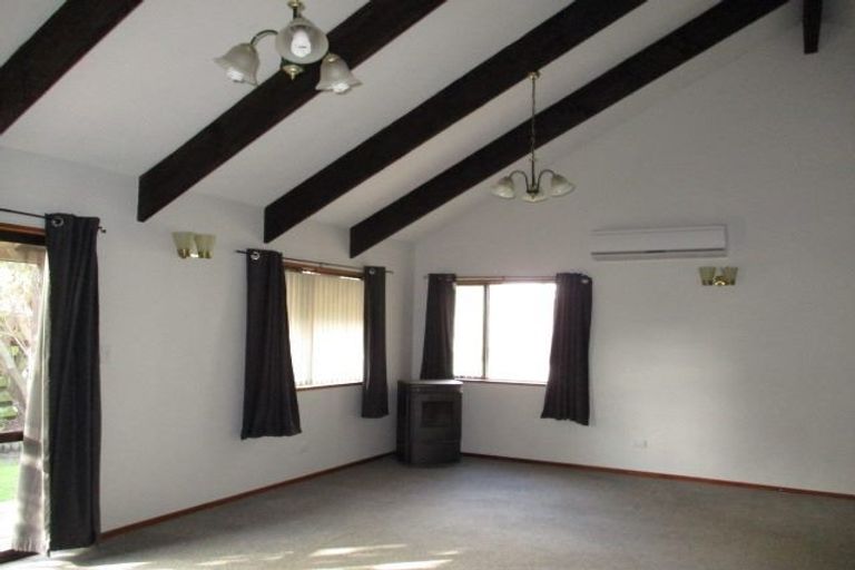 Photo of property in 173 Withells Road, Avonhead, Christchurch, 8042