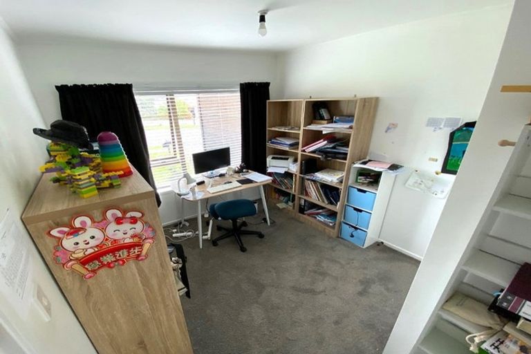 Photo of property in 287 Bucklands Beach Road, Bucklands Beach, Auckland, 2012