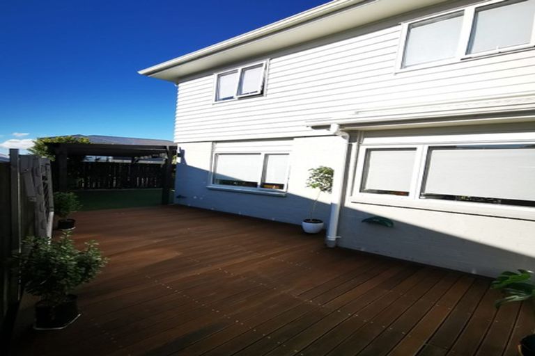 Photo of property in 4 Apple Orchard Way, Sunnyvale, Auckland, 0612