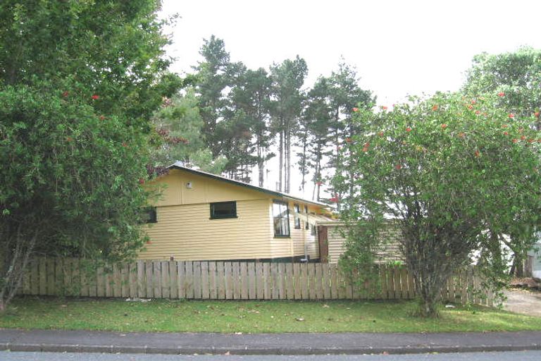 Photo of property in 22 Jillian Drive, Ranui, Auckland, 0612