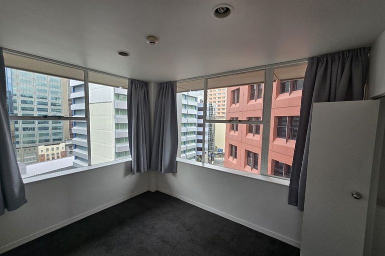 Photo of property in Terrace Tower Apartments, 7b/126 The Terrace, Wellington Central, Wellington, 6011