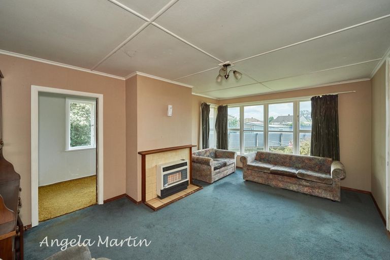 Photo of property in 15 Avon Terrace, Roslyn, Palmerston North, 4414
