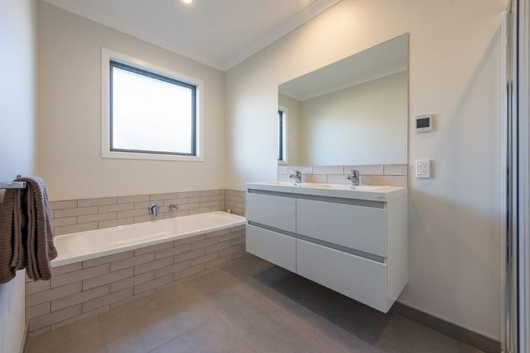 Photo of property in 6 Christow Court, Paraparaumu, 5032