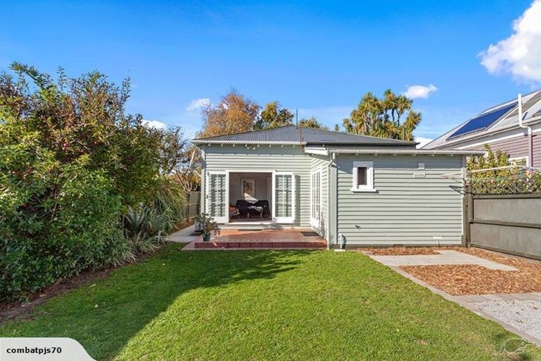 Photo of property in 1/21 Norwood Street, Beckenham, Christchurch, 8023