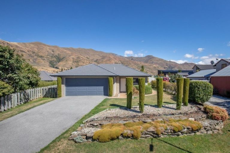 Photo of property in 189a Stone Street, Wanaka, 9305
