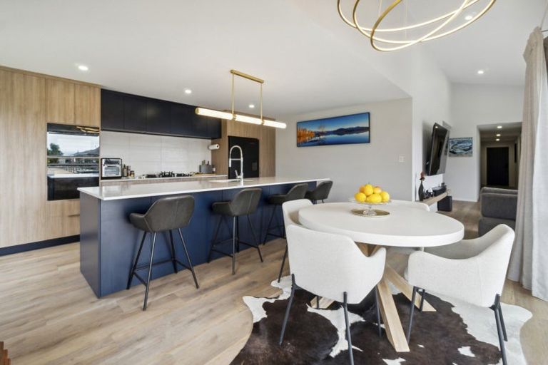 Photo of property in 16 Mylindas Road, Whakatiwai, Miranda, 2473