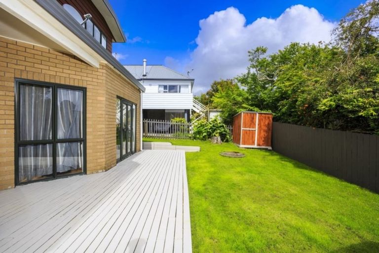 Photo of property in 77a Ocean View Road, Hillcrest, Auckland, 0627