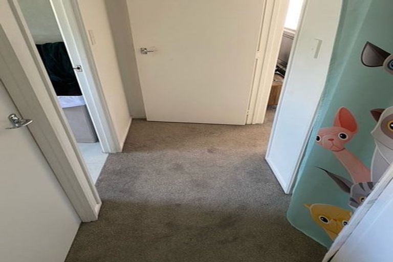 Photo of property in 1/19 Kathleen Street, Totara Vale, Auckland, 0627