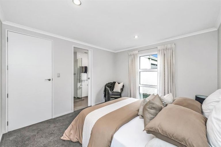 Photo of property in 27 Tui Street, Fendalton, Christchurch, 8041