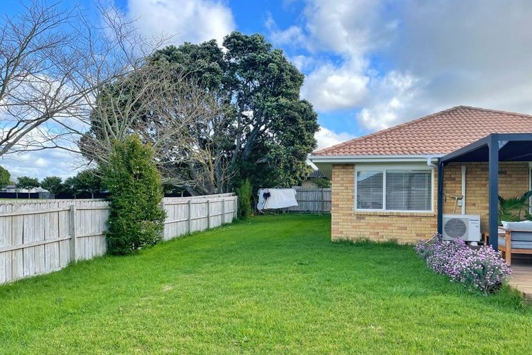 Photo of property in 1/22 Montilla Place, Manurewa, Auckland, 2102