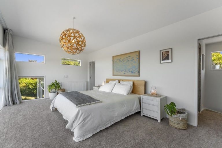 Photo of property in 48 Stewart Glen, Acacia Bay, Taupo, 3385