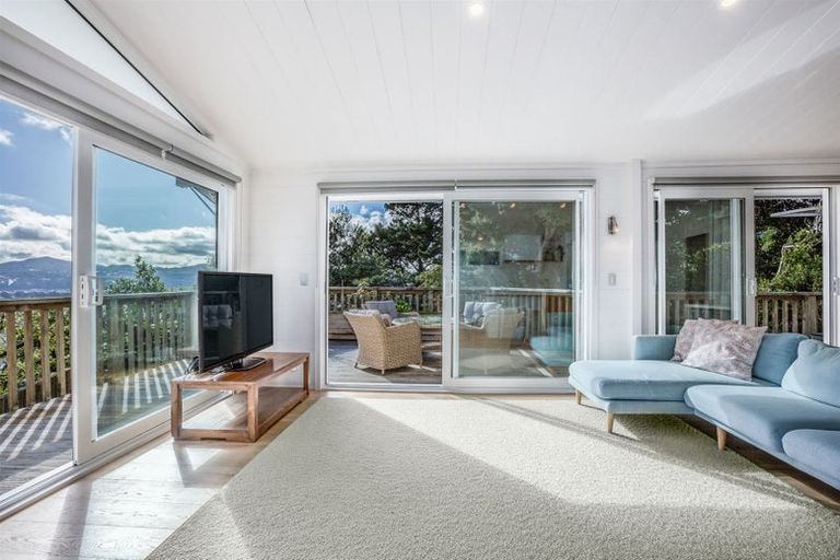 Photo of property in 53 Howard Road, Point Howard, Lower Hutt, 5013