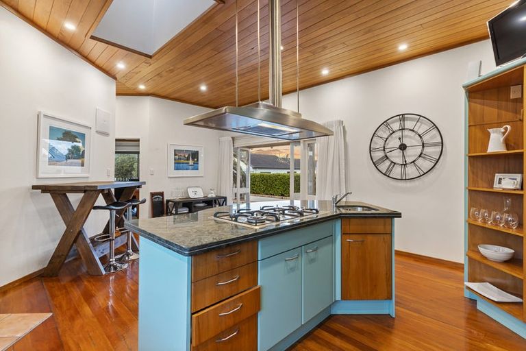 Photo of property in 77a The Parade, Bucklands Beach, Auckland, 2012