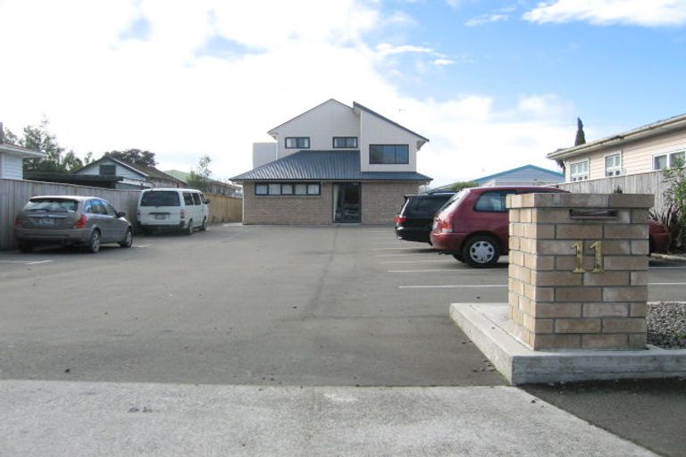 Photo of property in 11 Ruahine Street, Roslyn, Palmerston North, 4414