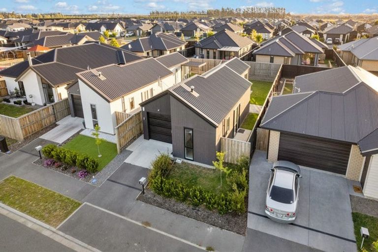 Photo of property in 14 Richard Hadlee Lane, Rolleston, 7615