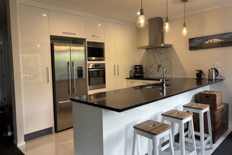 Photo of property in 21a Salisbury Avenue, Terrace End, Palmerston North, 4410