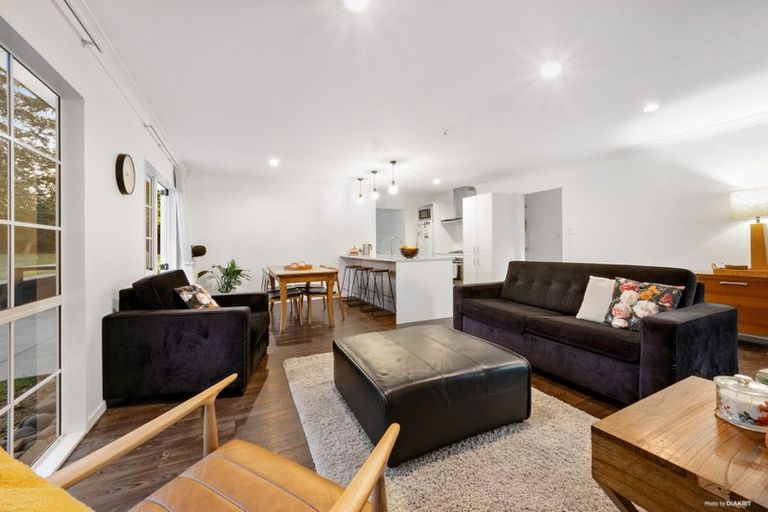 Photo of property in 8 Matipo Road, Te Atatu Peninsula, Auckland, 0610