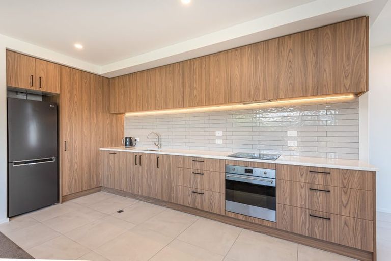 Photo of property in 3/9 Edgeware Road, St Albans, Christchurch, 8014
