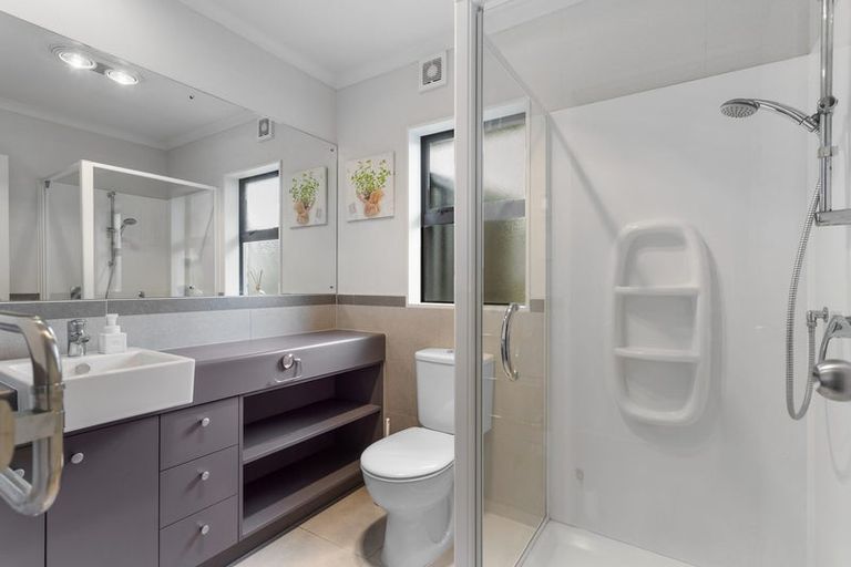 Photo of property in 28 Riviera Drive, Flat Bush, Auckland, 2019