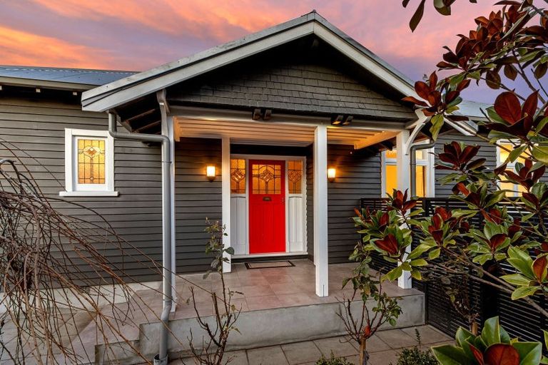 Photo of property in 18 Winton Street, St Albans, Christchurch, 8014