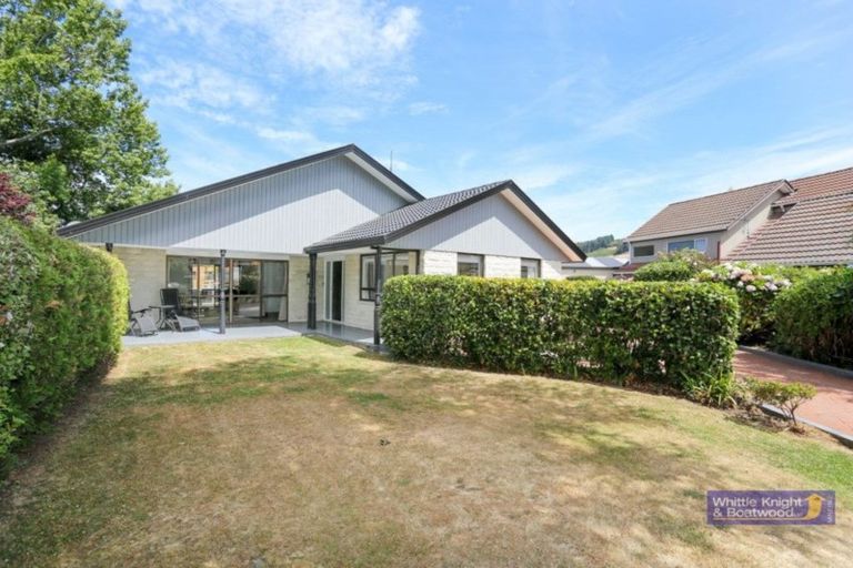 Photo of property in 6 Holmcroft Court, Cracroft, Christchurch, 8022