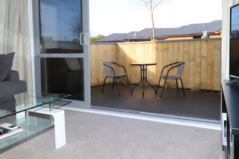 Photo of property in 1/5 Jones Crescent, Melville, Hamilton, 3206