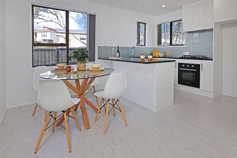 Photo of property in 93 Brunner Road, Glen Eden, Auckland, 0602