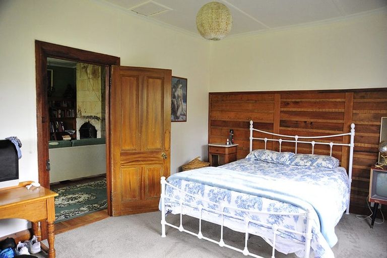 Photo of property in 16 Wellington Street, Enfield, Oamaru, 9491