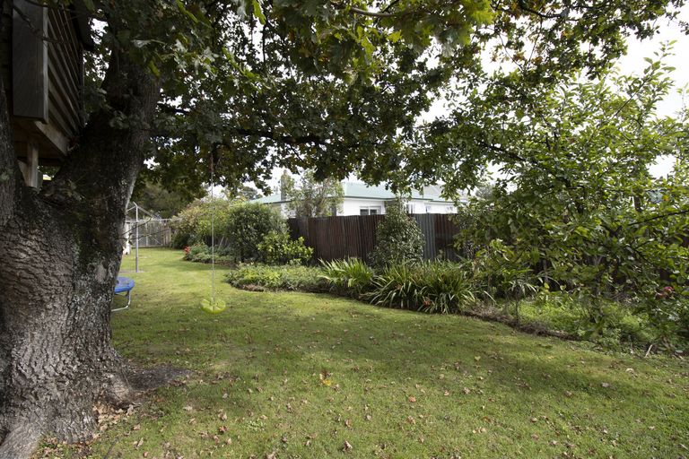 Photo of property in 4 Charles Street, Carterton, 5713