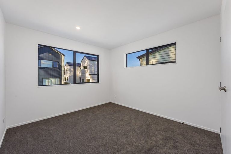 Photo of property in 7 Endurance Rise, Orewa, 0931