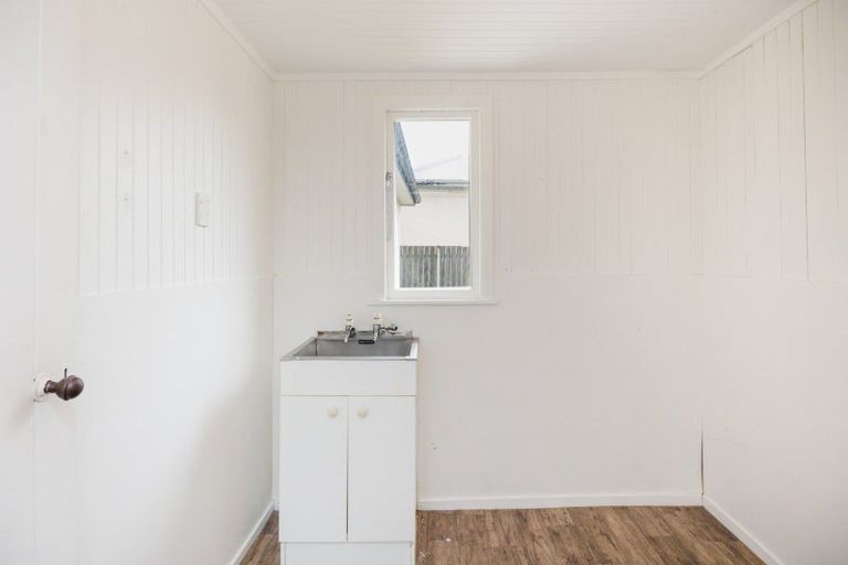 Photo of property in 175 Ferguson Street, West End, Palmerston North, 4412