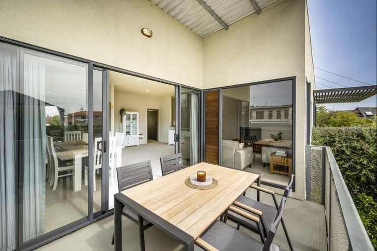 Photo of property in 17 Barry Street, Ahuriri, Napier, 4110