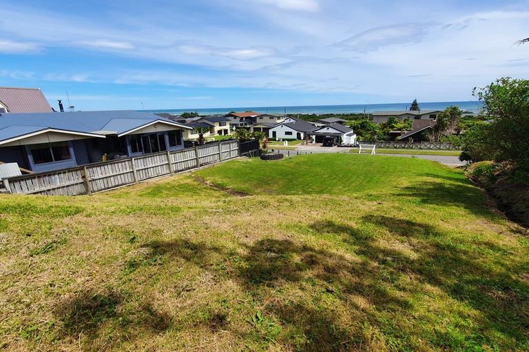 Photo of property in 19 Nolan Crescent, Karoro, Greymouth, 7805