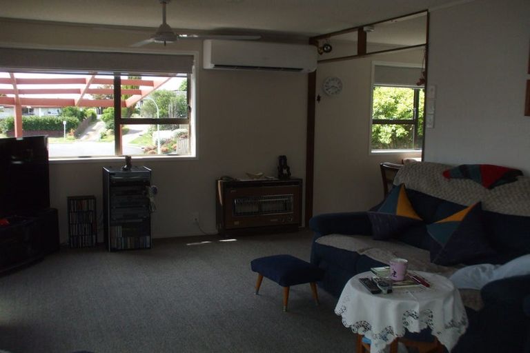 Photo of property in 8 Thode Place, Nawton, Hamilton, 3200